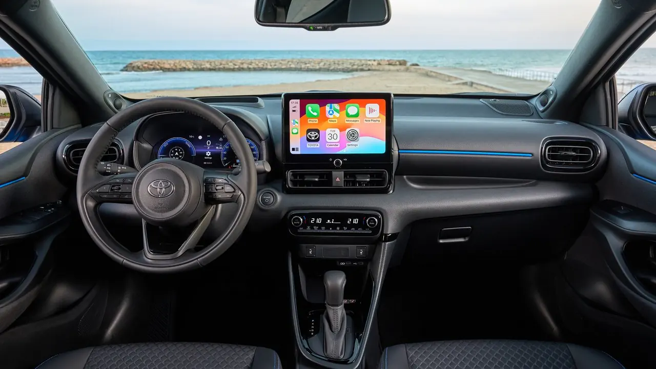 toyota yaris hibrit
