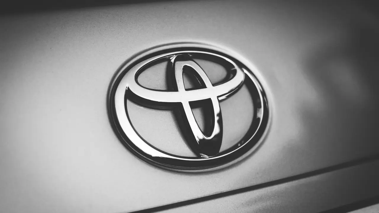 toyota logo