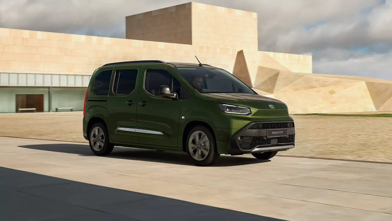 toyota proace city